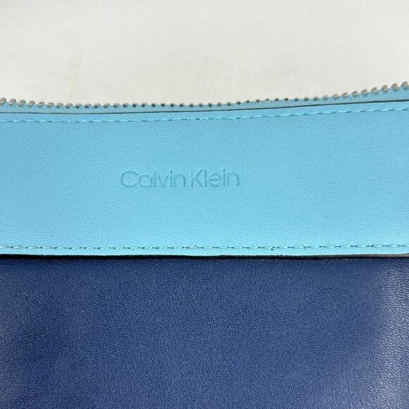 Calvin Klein Belt with Fanny Pack Bag Zip Pouch Blue Adjustable Size S - Picture 2 of 9